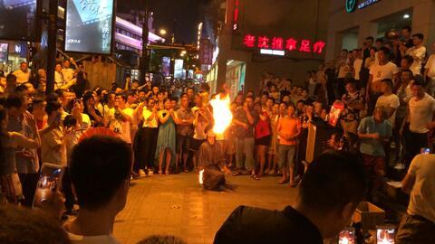 横店网红街小孩